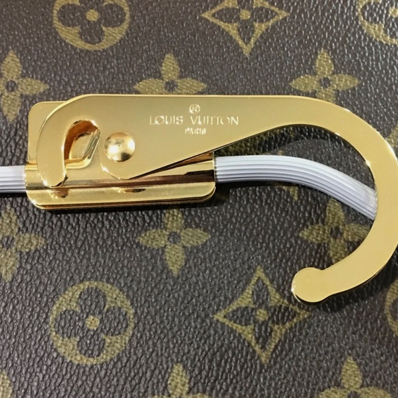 Set 2 Pc: Louis Vuitton Brass Garment Bag Hanger +Cloth Travel Cloth Storage Bag - Picture 5 of 14